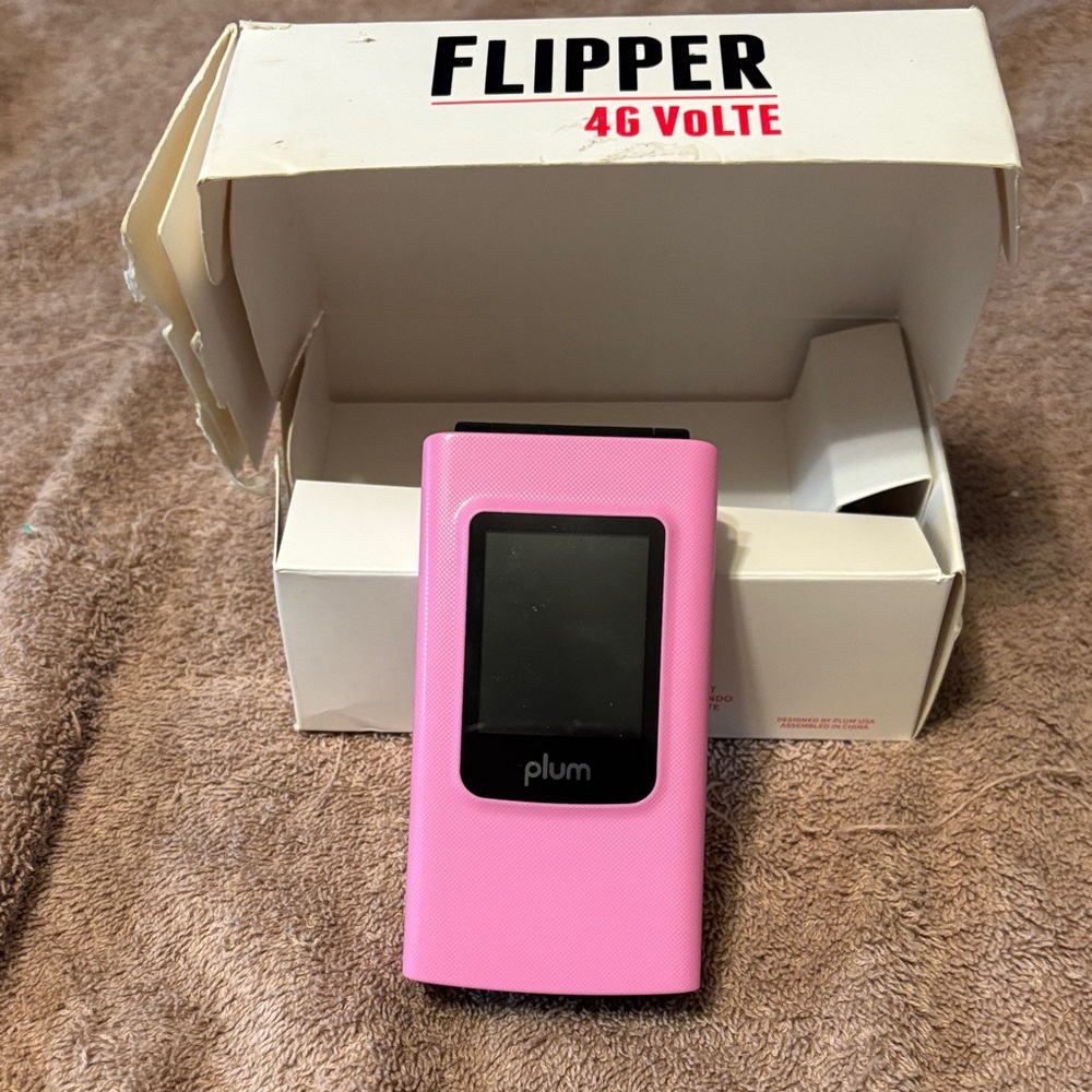 Plum Flipper 4G VoLTE Pink Cell Phone